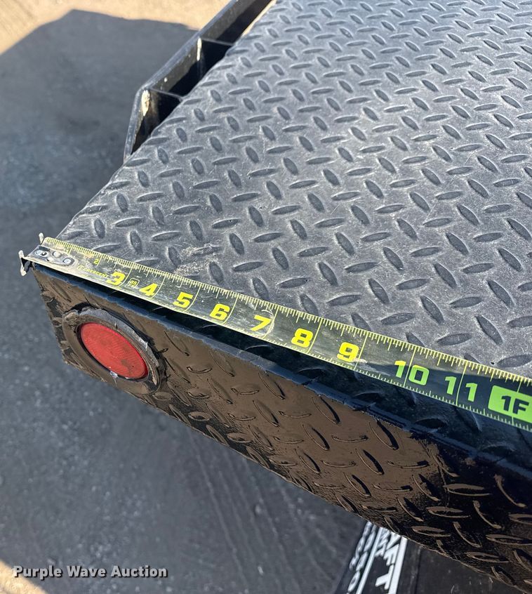 image for item EG2080 2019 Chevrolet 5500HD flatbed truck