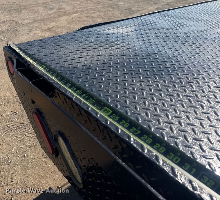 image for item EG2080 2019 Chevrolet 5500HD flatbed truck