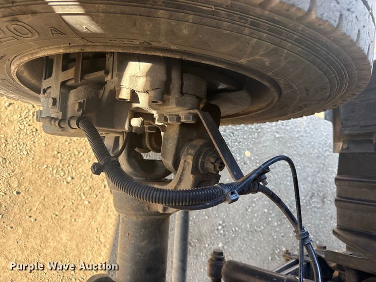 image for item EG2080 2019 Chevrolet 5500HD flatbed truck