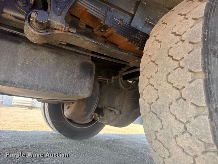 image for item EG2080 2019 Chevrolet 5500HD flatbed truck