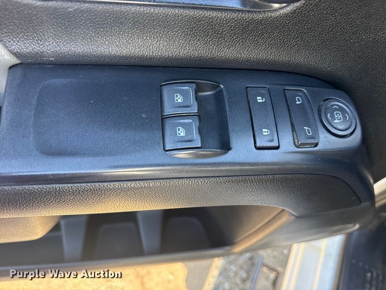 image for item EG2080 2019 Chevrolet 5500HD flatbed truck