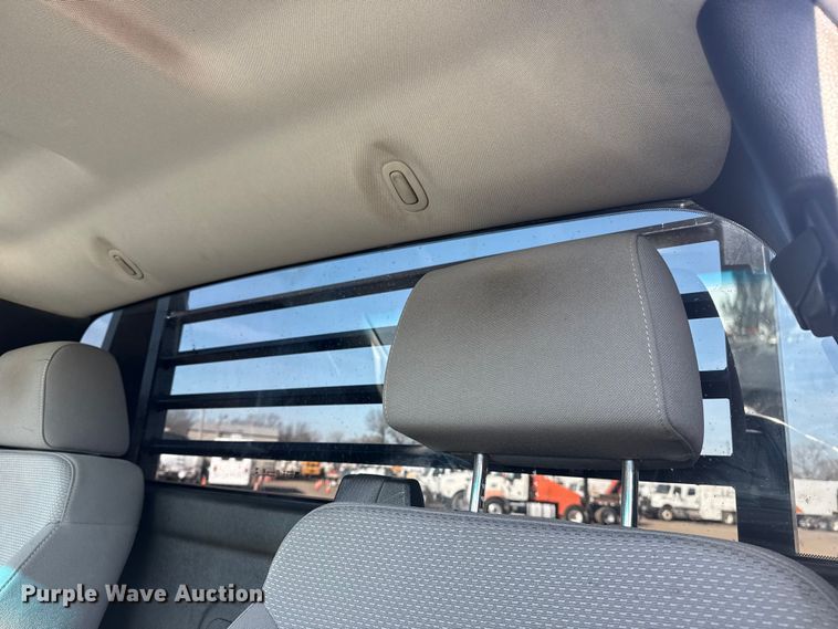 image for item EG2080 2019 Chevrolet 5500HD flatbed truck