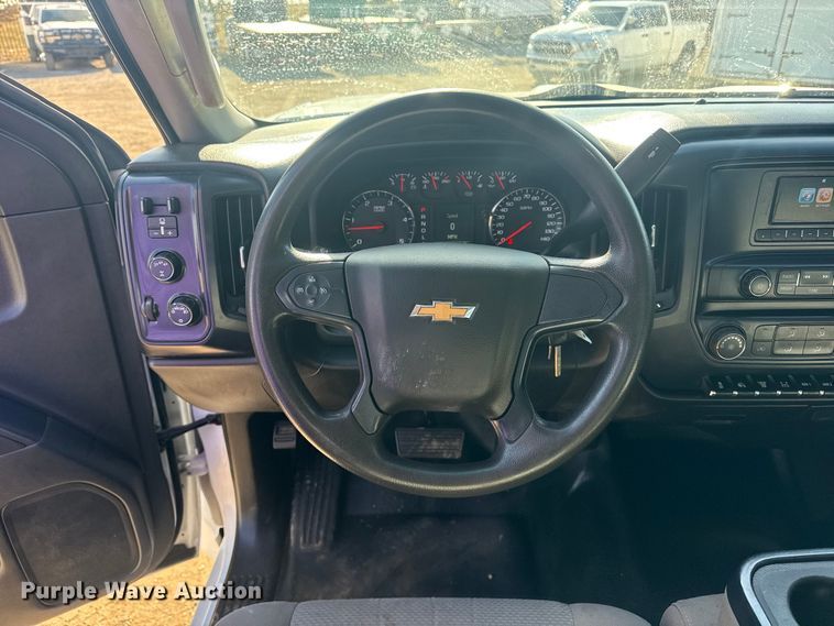 image for item EG2080 2019 Chevrolet 5500HD flatbed truck