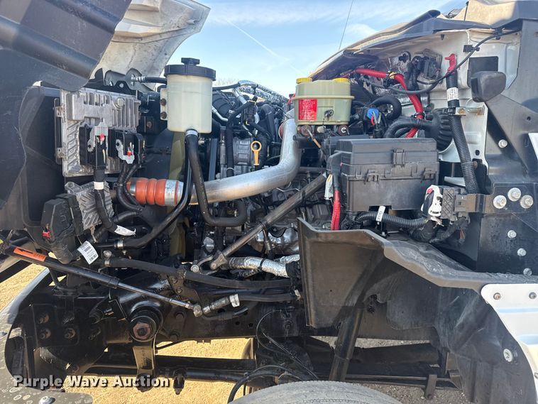 image for item EG2080 2019 Chevrolet 5500HD flatbed truck