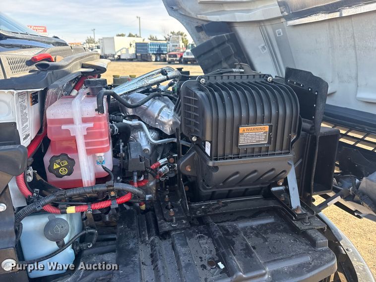 image for item EG2080 2019 Chevrolet 5500HD flatbed truck