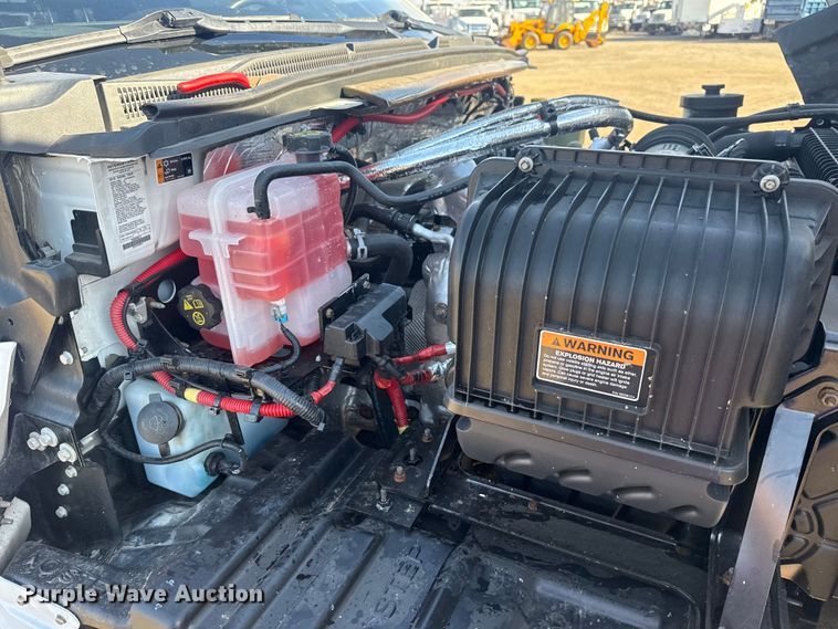 image for item EG2080 2019 Chevrolet 5500HD flatbed truck