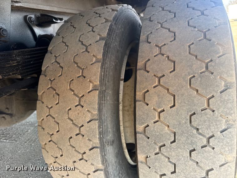 image for item EG2080 2019 Chevrolet 5500HD flatbed truck