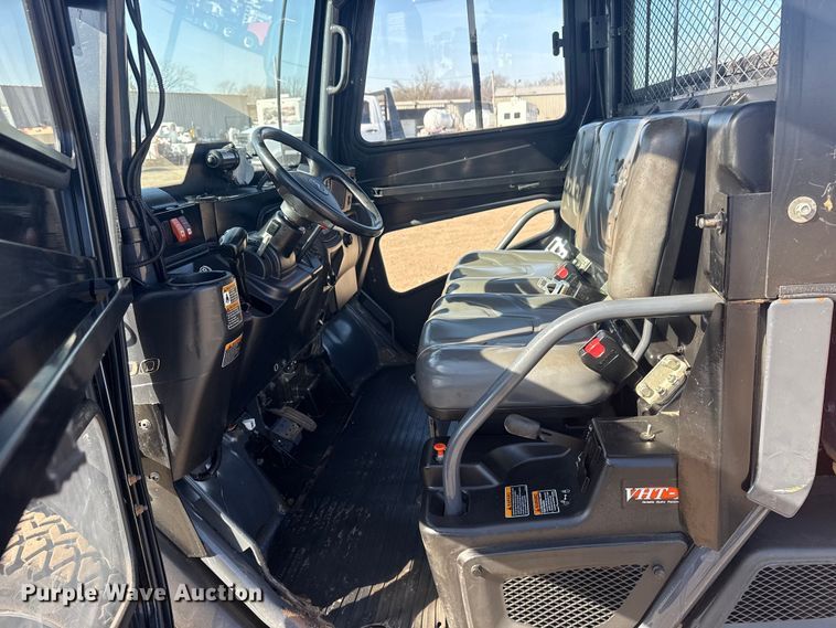 image for item EG2081 Kubota RTV-X900 utility vehicle