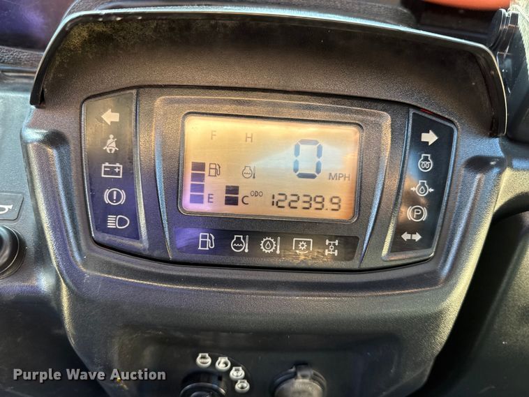 image for item EG2081 Kubota RTV-X900 utility vehicle