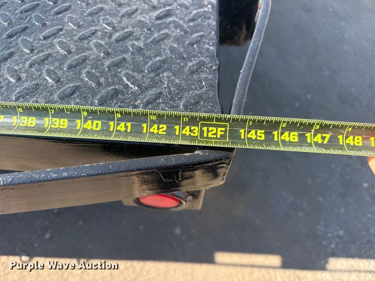 image for item EG2082 2006 Ford F350 Super Duty flatbed pickup truck