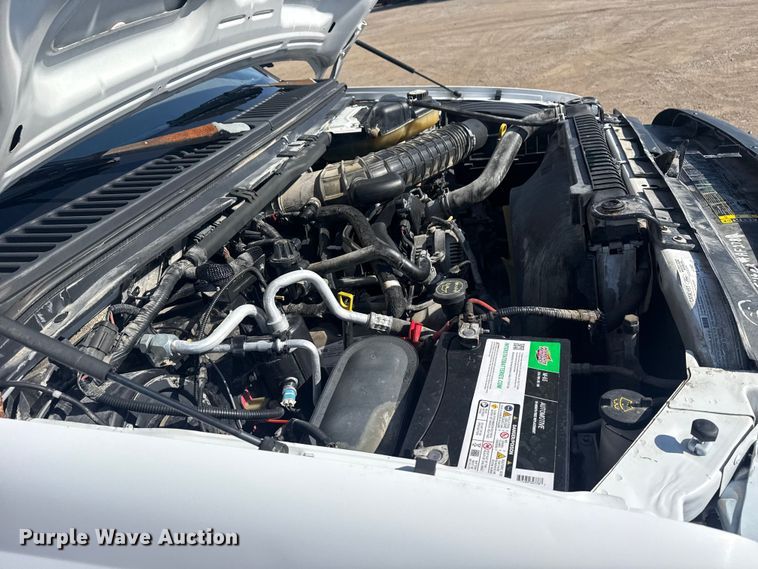 image for item EG2082 2006 Ford F350 Super Duty flatbed pickup truck