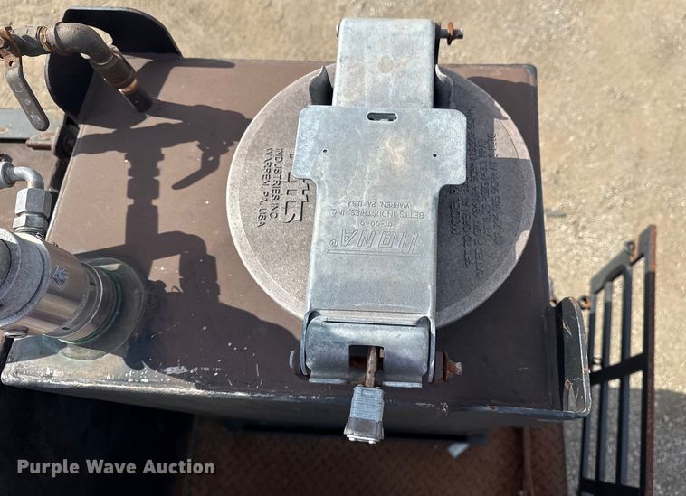 image for item EG2086 2017 International 4300 flatbed truck