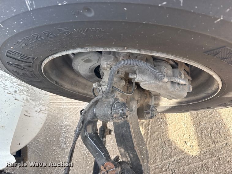 image for item EG2086 2017 International 4300 flatbed truck