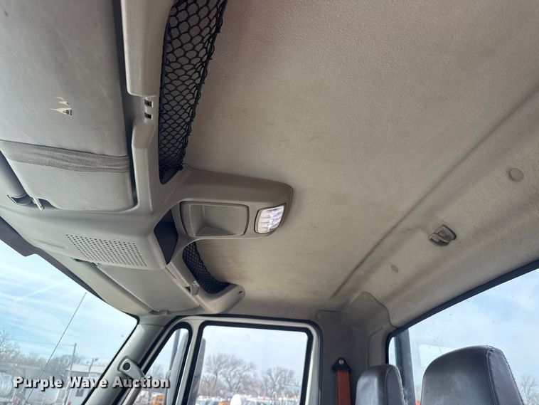 image for item EG2086 2017 International 4300 flatbed truck