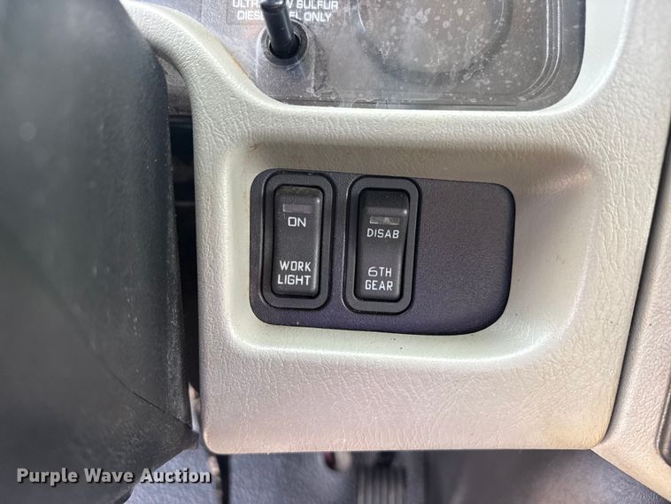 image for item EG2086 2017 International 4300 flatbed truck