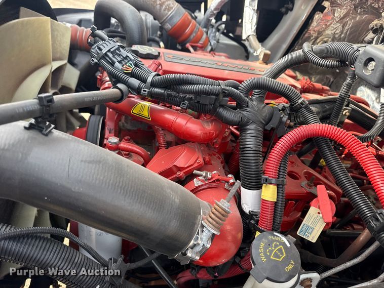 image for item EG2086 2017 International 4300 flatbed truck