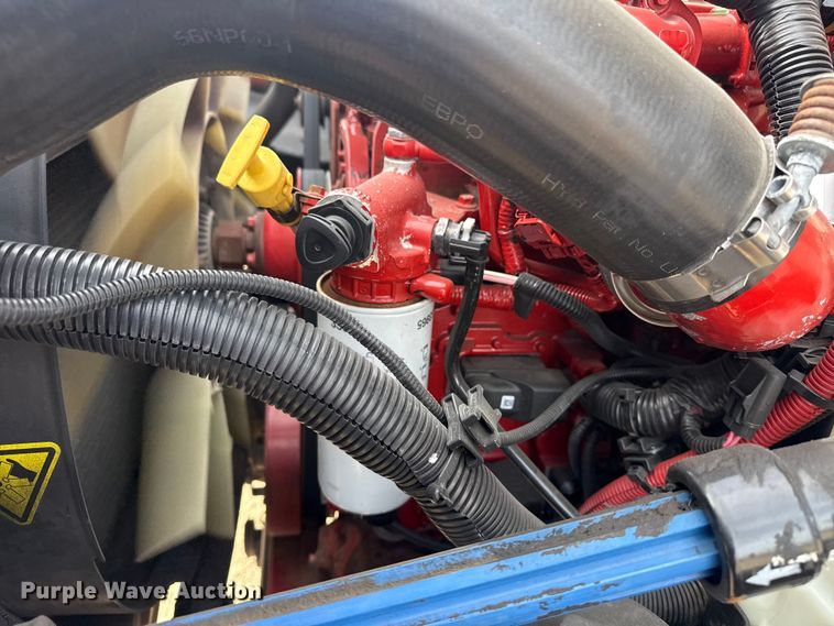 image for item EG2086 2017 International 4300 flatbed truck