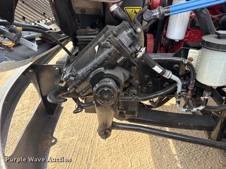 image for item EG2086 2017 International 4300 flatbed truck