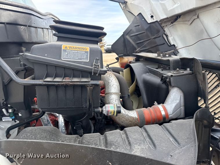 image for item EG2086 2017 International 4300 flatbed truck