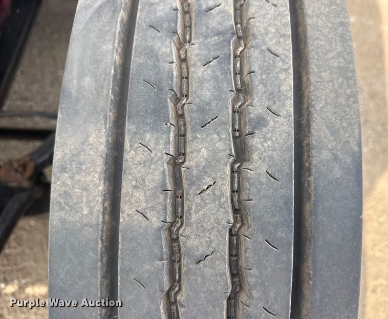 image for item EG2086 2017 International 4300 flatbed truck