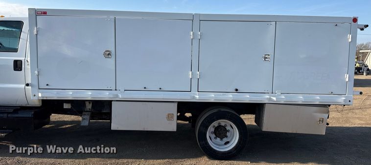image for item EG2092 2012 Ford F650 Super Duty XL flatbed truck