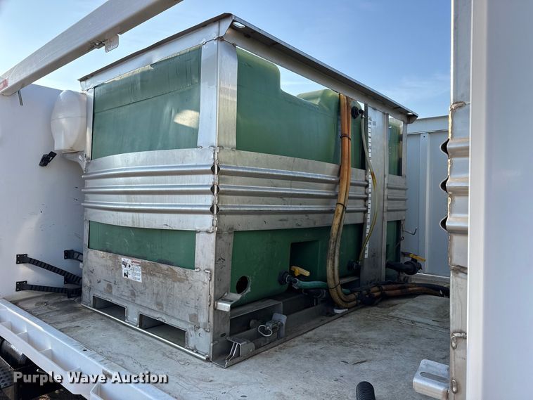 image for item EG2092 2012 Ford F650 Super Duty XL flatbed truck