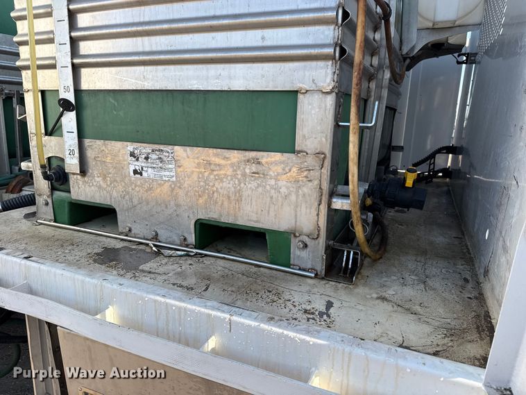 image for item EG2092 2012 Ford F650 Super Duty XL flatbed truck