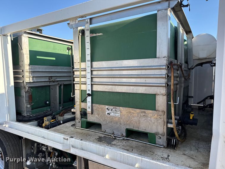 image for item EG2092 2012 Ford F650 Super Duty XL flatbed truck