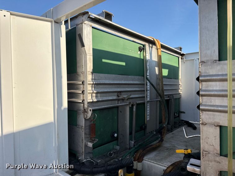 image for item EG2092 2012 Ford F650 Super Duty XL flatbed truck