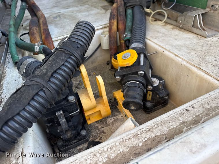 image for item EG2092 2012 Ford F650 Super Duty XL flatbed truck