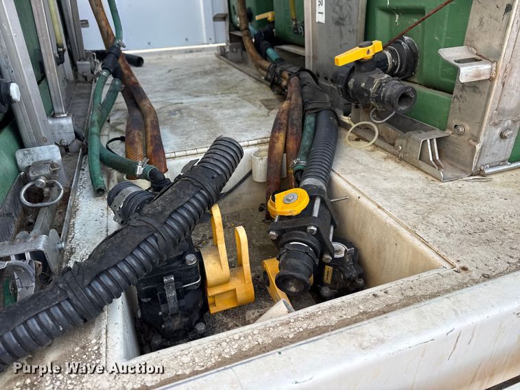 image for item EG2092 2012 Ford F650 Super Duty XL flatbed truck