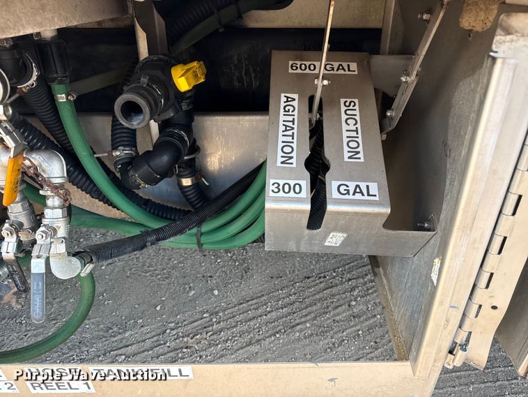 image for item EG2092 2012 Ford F650 Super Duty XL flatbed truck