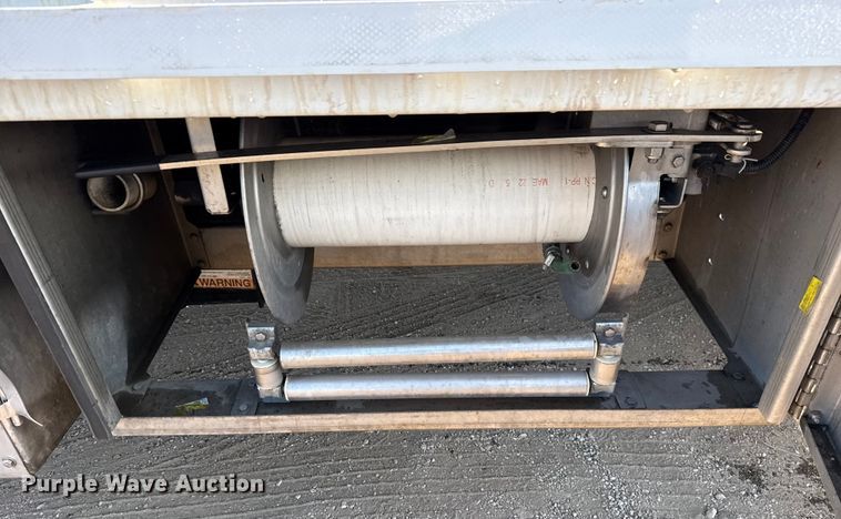 image for item EG2092 2012 Ford F650 Super Duty XL flatbed truck