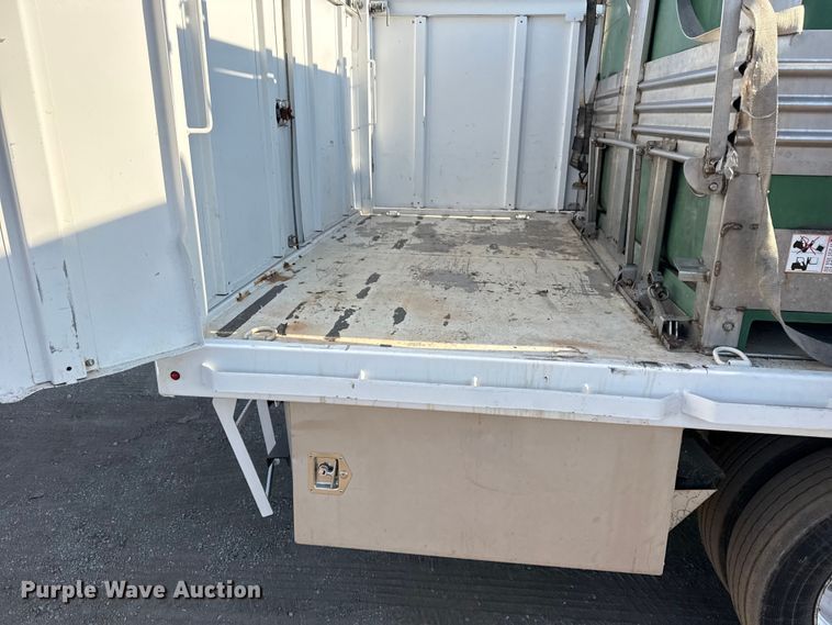 image for item EG2092 2012 Ford F650 Super Duty XL flatbed truck