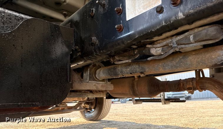 image for item EG2092 2012 Ford F650 Super Duty XL flatbed truck