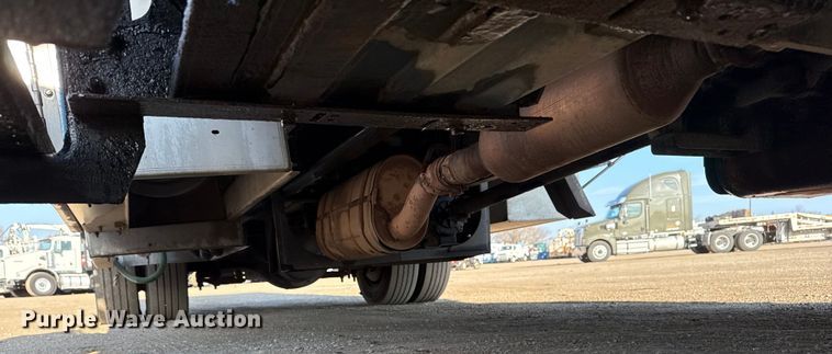 image for item EG2092 2012 Ford F650 Super Duty XL flatbed truck