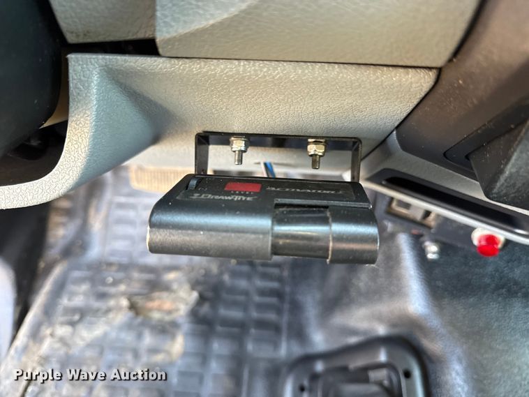 image for item EG2092 2012 Ford F650 Super Duty XL flatbed truck