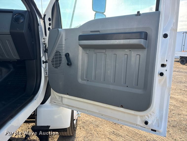 image for item EG2092 2012 Ford F650 Super Duty XL flatbed truck