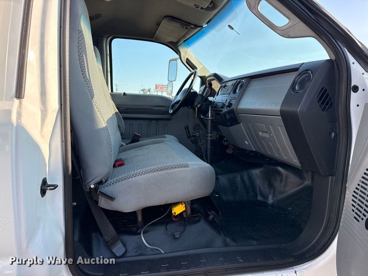 image for item EG2092 2012 Ford F650 Super Duty XL flatbed truck