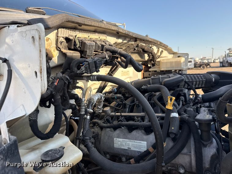 image for item EG2092 2012 Ford F650 Super Duty XL flatbed truck