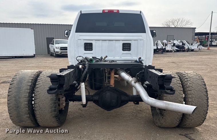 image for item EG2099 2017 RAM 3500HD truck cab and chassis