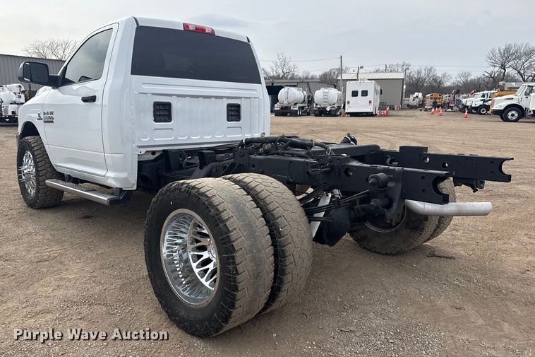 image for item EG2099 2017 RAM 3500HD truck cab and chassis