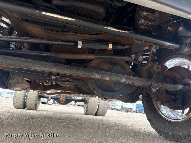 image for item EG2099 2017 RAM 3500HD truck cab and chassis