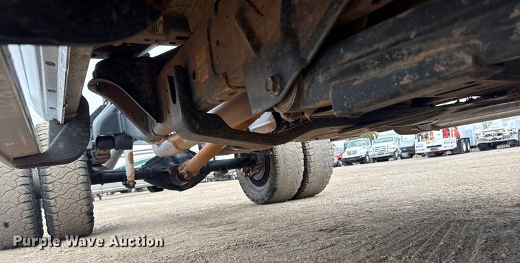 image for item EG2099 2017 RAM 3500HD truck cab and chassis