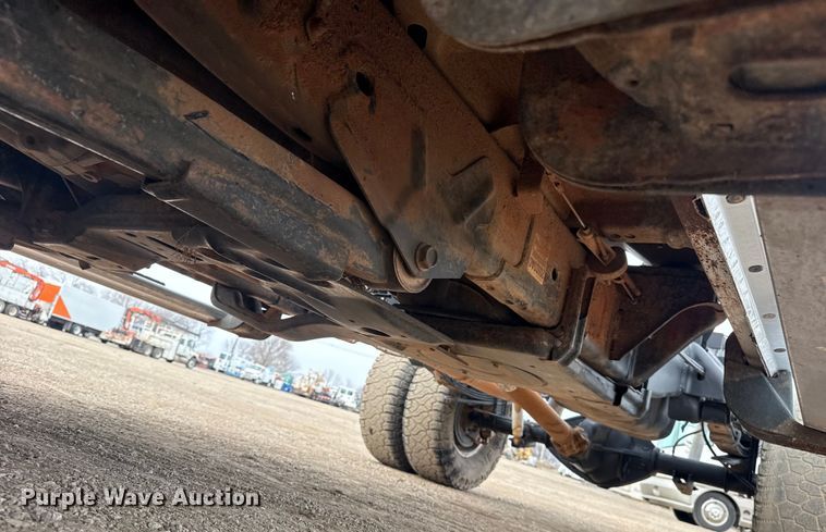 image for item EG2099 2017 RAM 3500HD truck cab and chassis