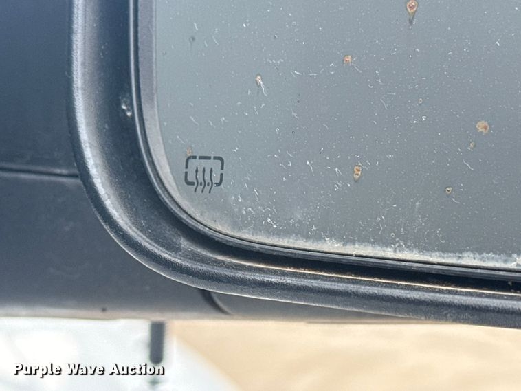 image for item EG2099 2017 RAM 3500HD truck cab and chassis