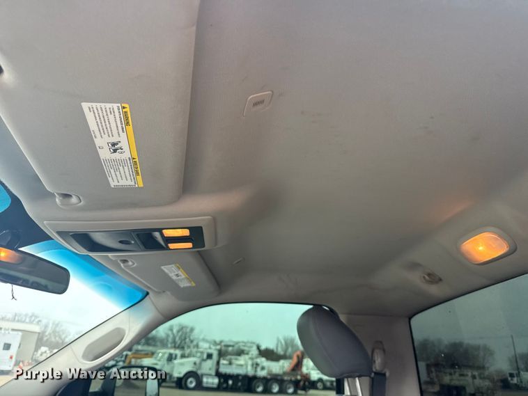 image for item EG2099 2017 RAM 3500HD truck cab and chassis