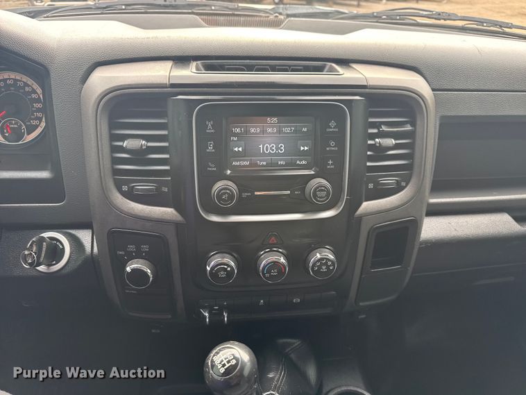 image for item EG2099 2017 RAM 3500HD truck cab and chassis