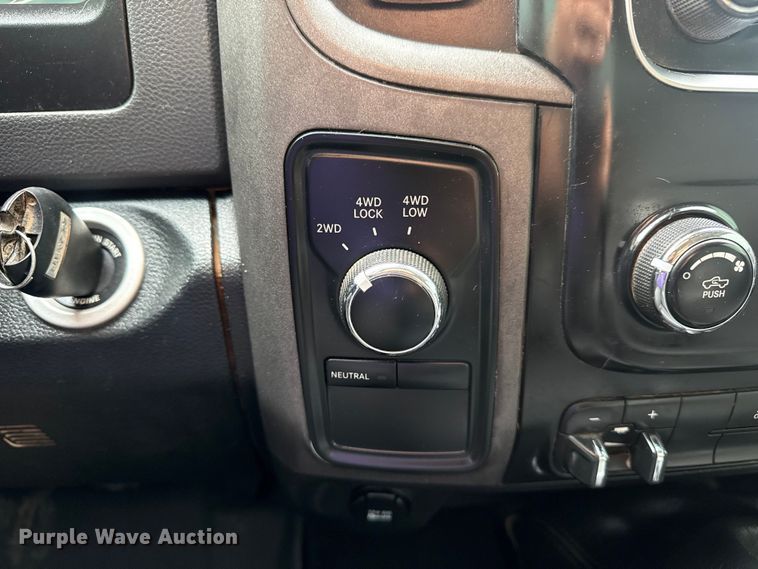 image for item EG2099 2017 RAM 3500HD truck cab and chassis