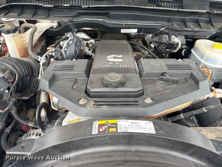 image for item EG2099 2017 RAM 3500HD truck cab and chassis